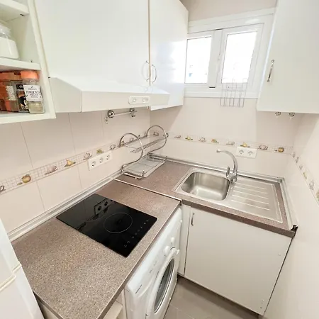 Cozy & Bright Flat Centre דירה *